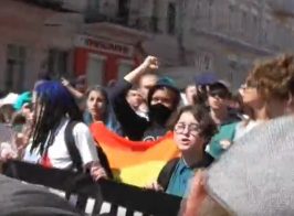 «100 тысяч геев уже стоят в очереди» — участница антигейпарада