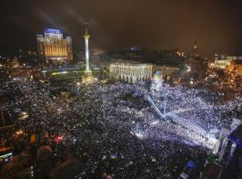 Точка кипения: готовы ли украинцы выйти на массовые протесты? Опрос показал неожиданные результаты