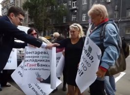 Журналист перекупил протестующих за Рабиновича