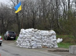 Письмо из оккупированного Донбасса. Что думают луганчане о пропускной системе в зоне АТО