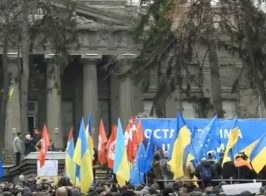 Партия Саакашвили «Рух нових сил» собирает митинги старым проверенным способом