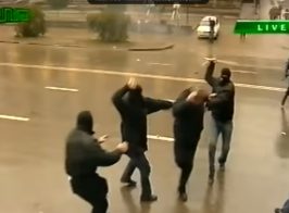 В сеть «слили» видео, на котором Давид Сакварелидзе руководит титушками во время протестов в Грузии